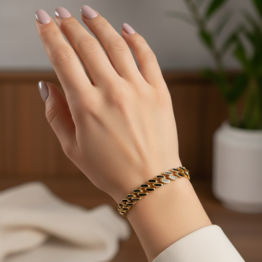 Gurmet Silver Bracelet for woman - Gold plated with black color